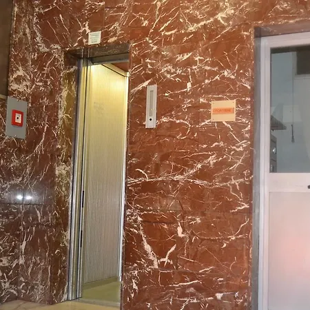 4 Star Apartamento *